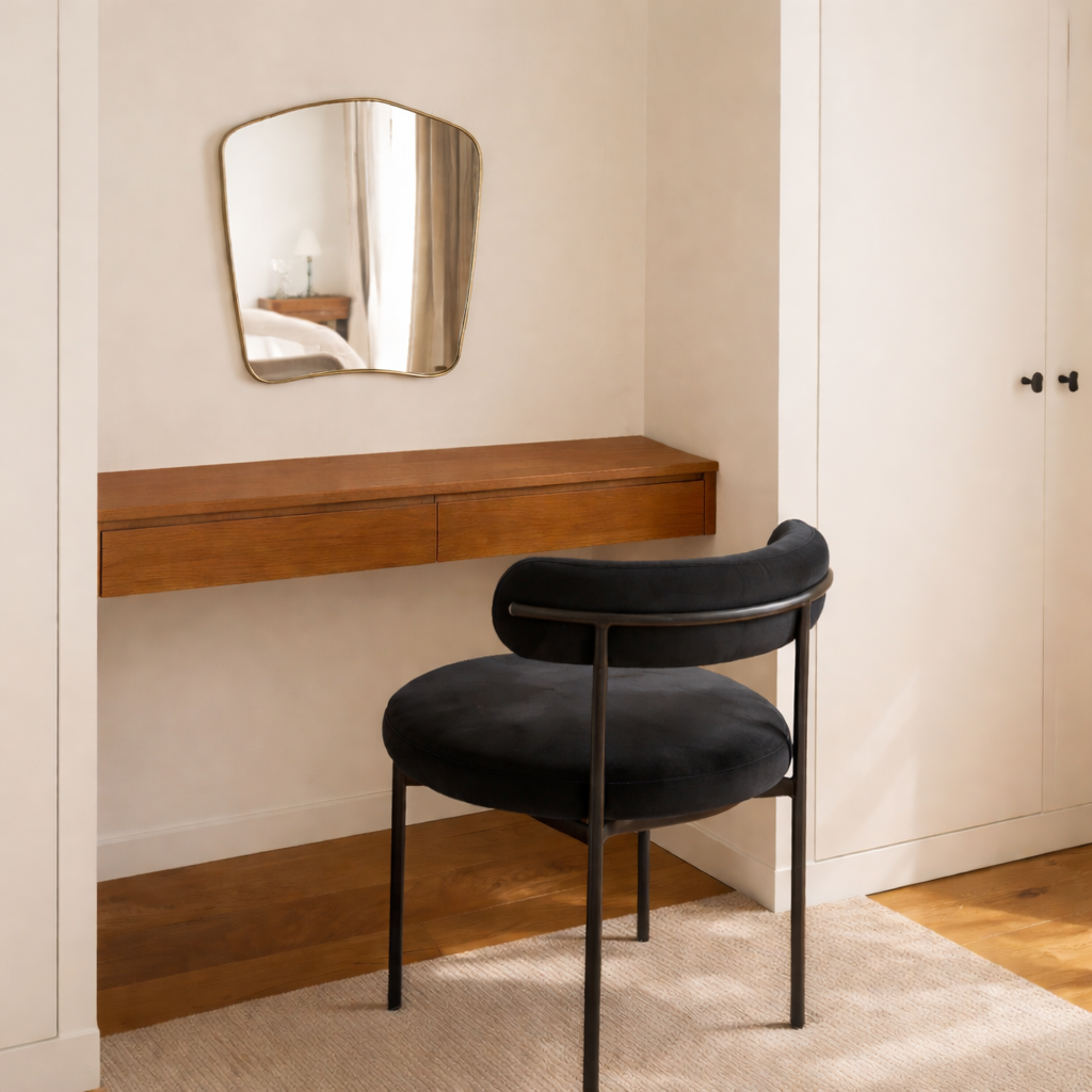 Curve Chair, Black Velvet