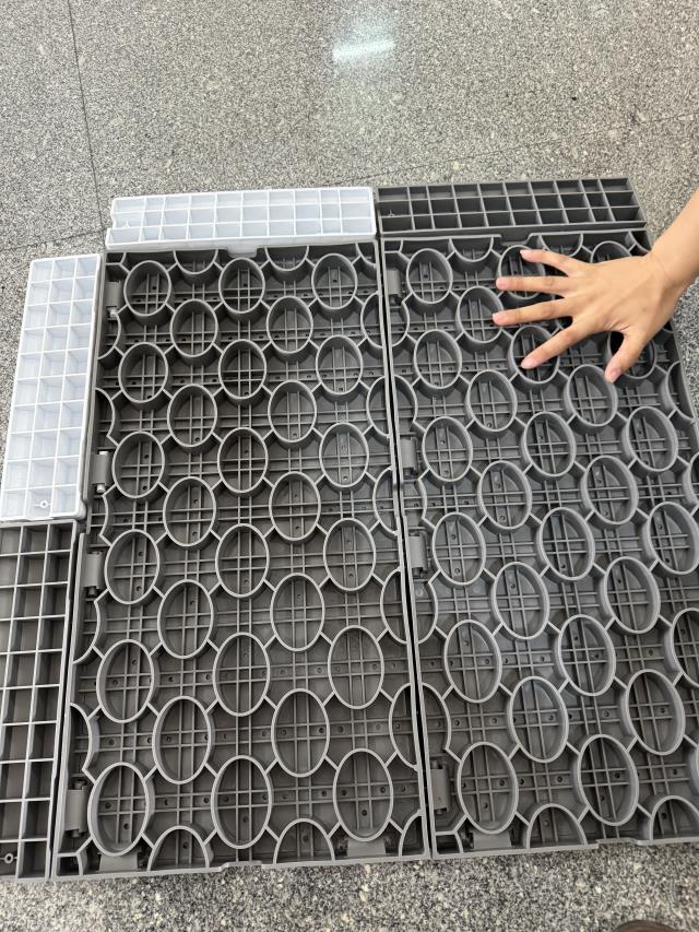 Reliadeck Grey 30cm x 60cm (12’’ x 24’’) Snaplock