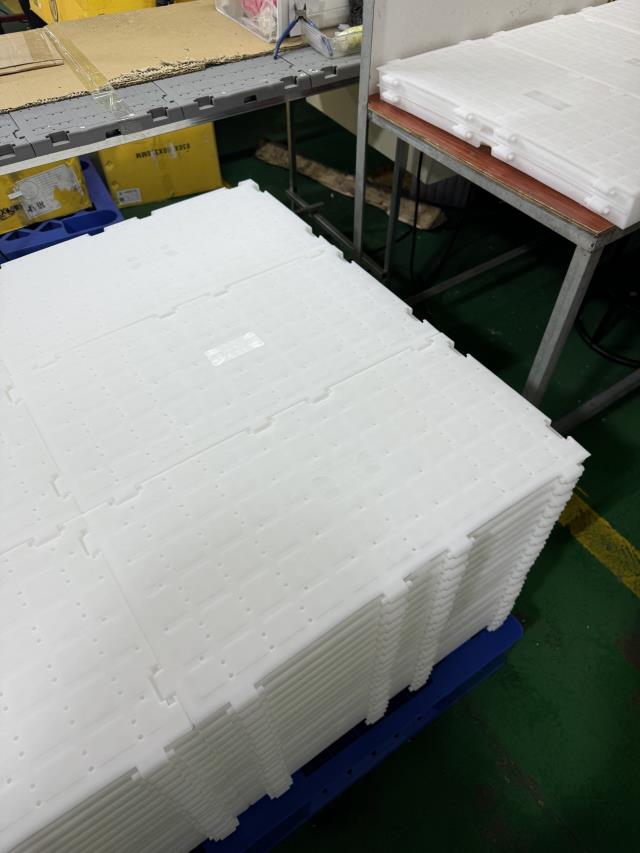 Reliadeck Natural 30cm x 60cm (12’’ x 24’’) Snaplock