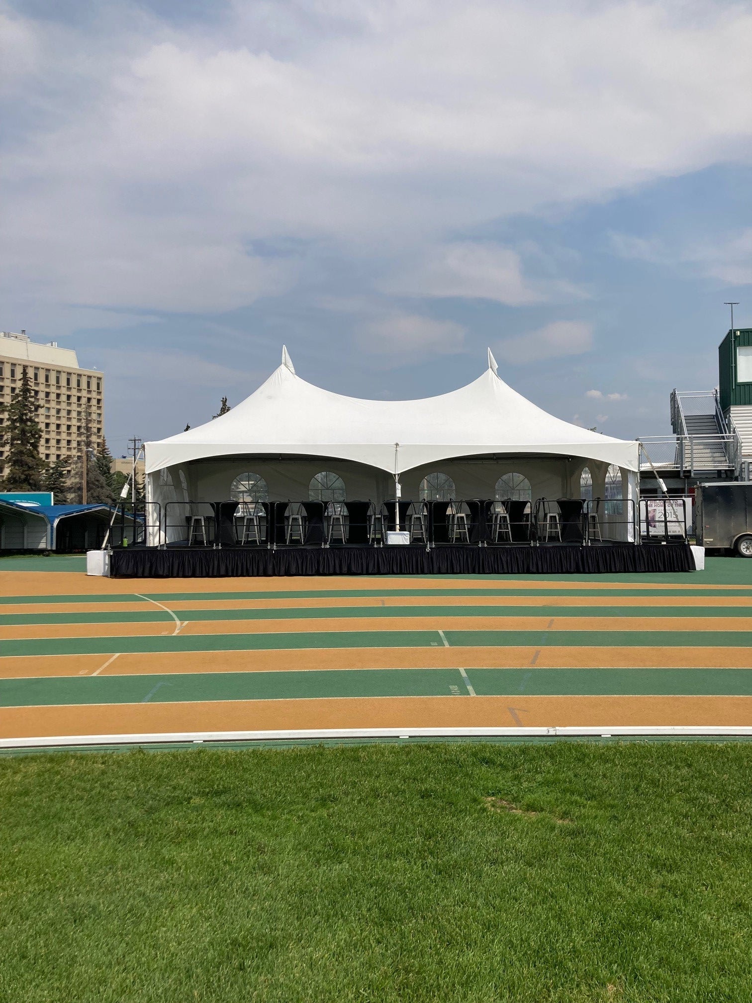 Marquee Tent 20’ x 40’ Tents - Marquee Deluxe