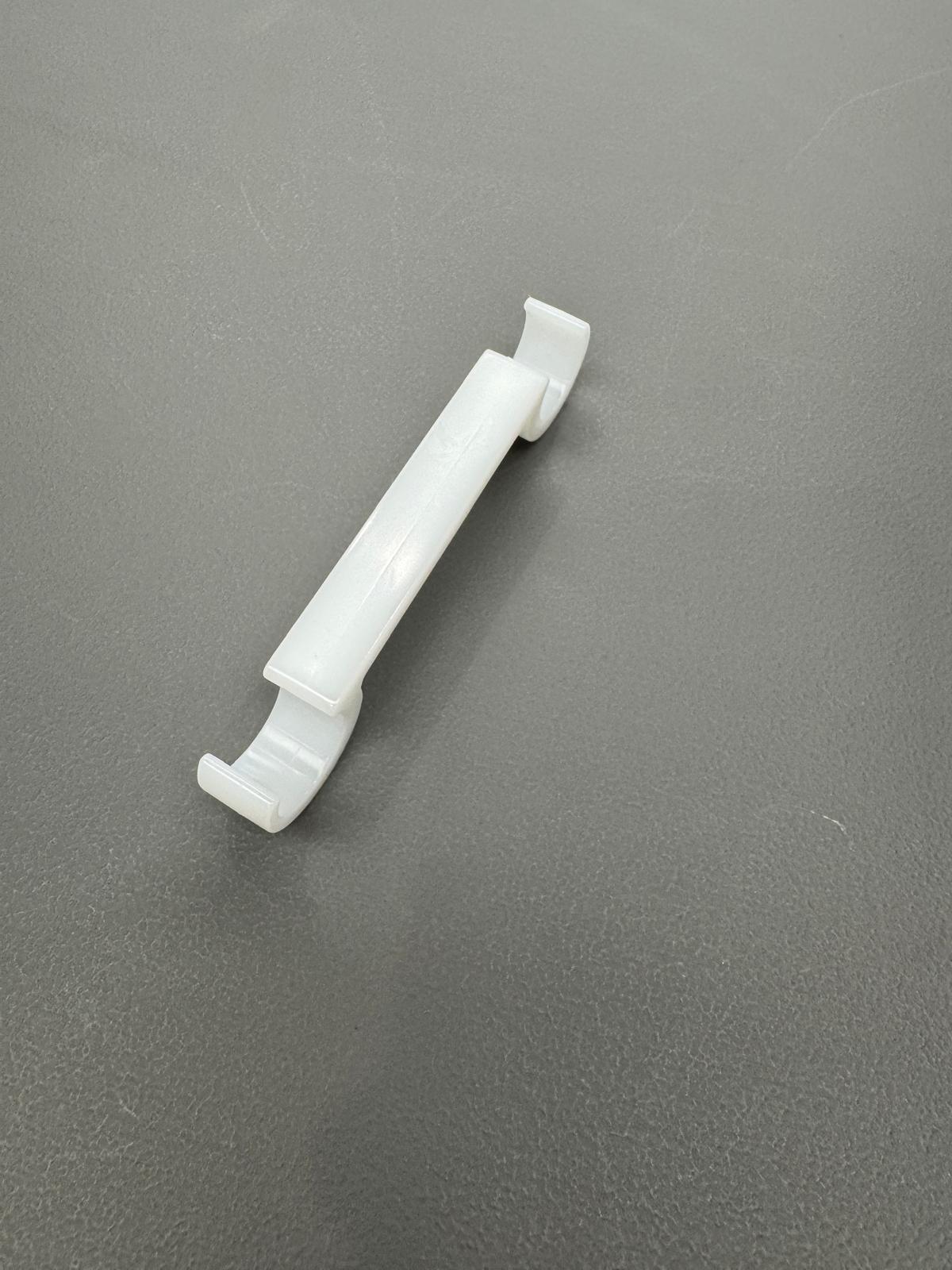 Chair Ganging Clip White 3" Spacing