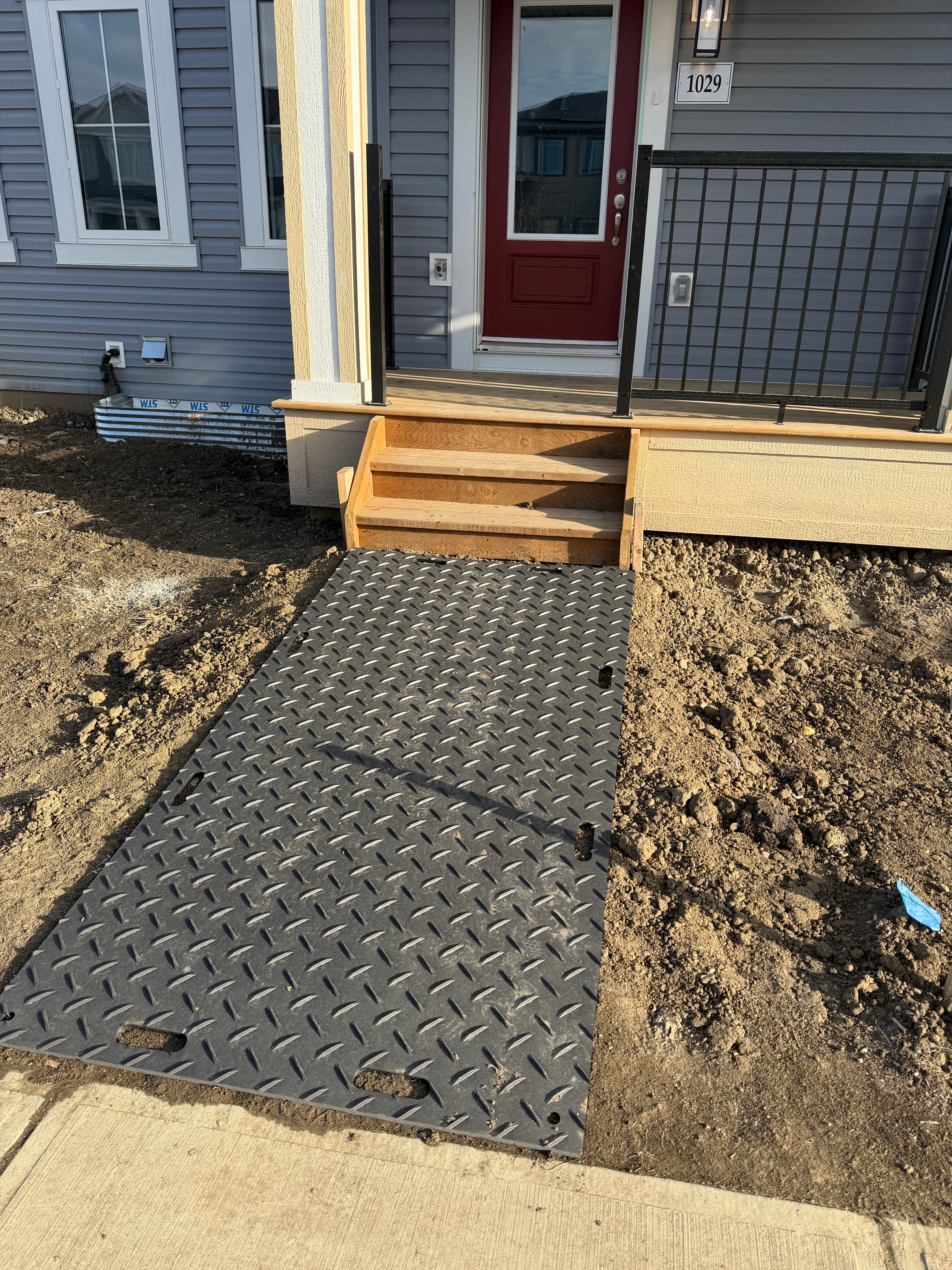 Ground Protection Mat, Black 4' X 8' Checkerplate