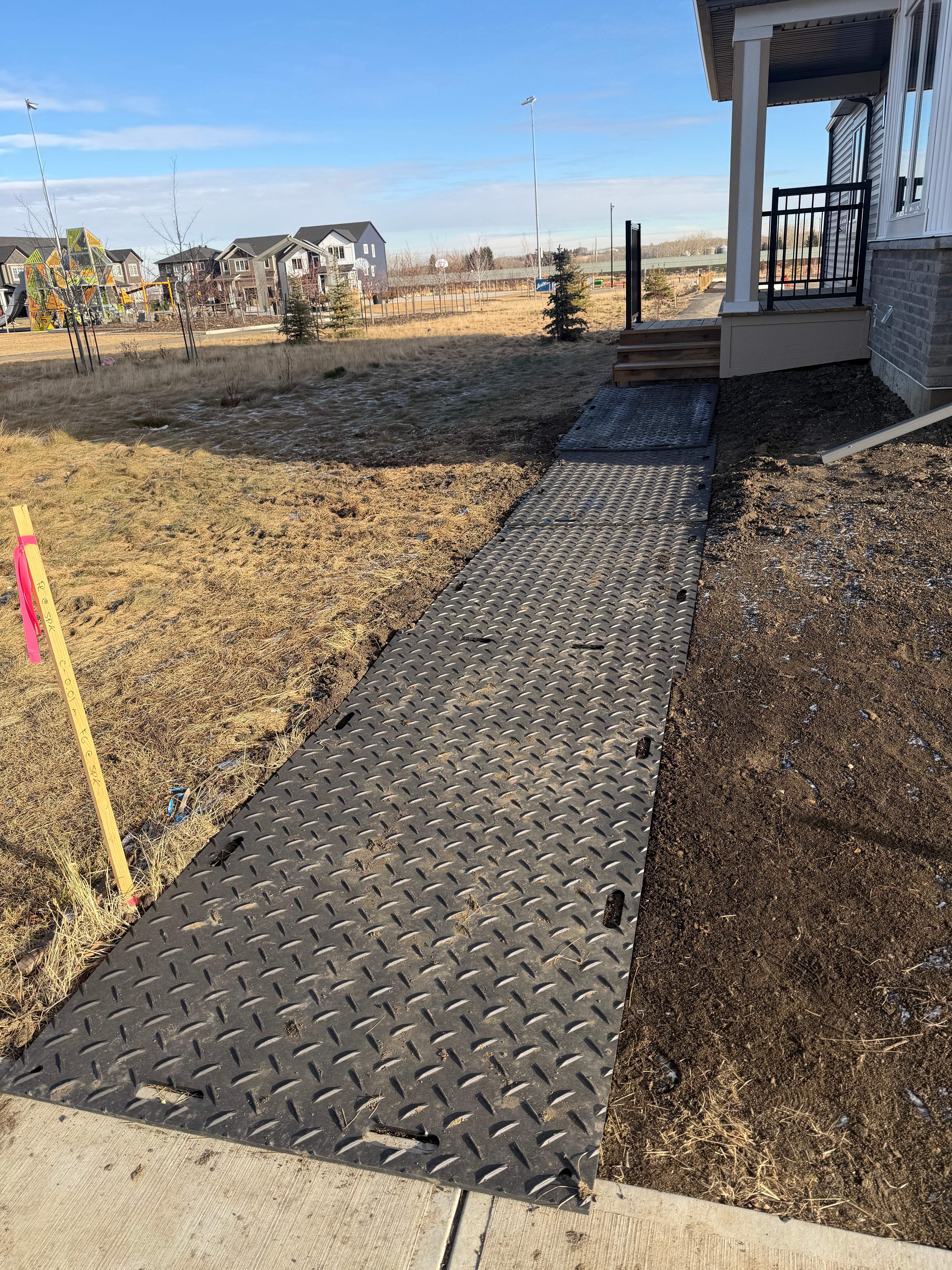 Ground Protection Mat, Black 4' X 8' Checkerplate