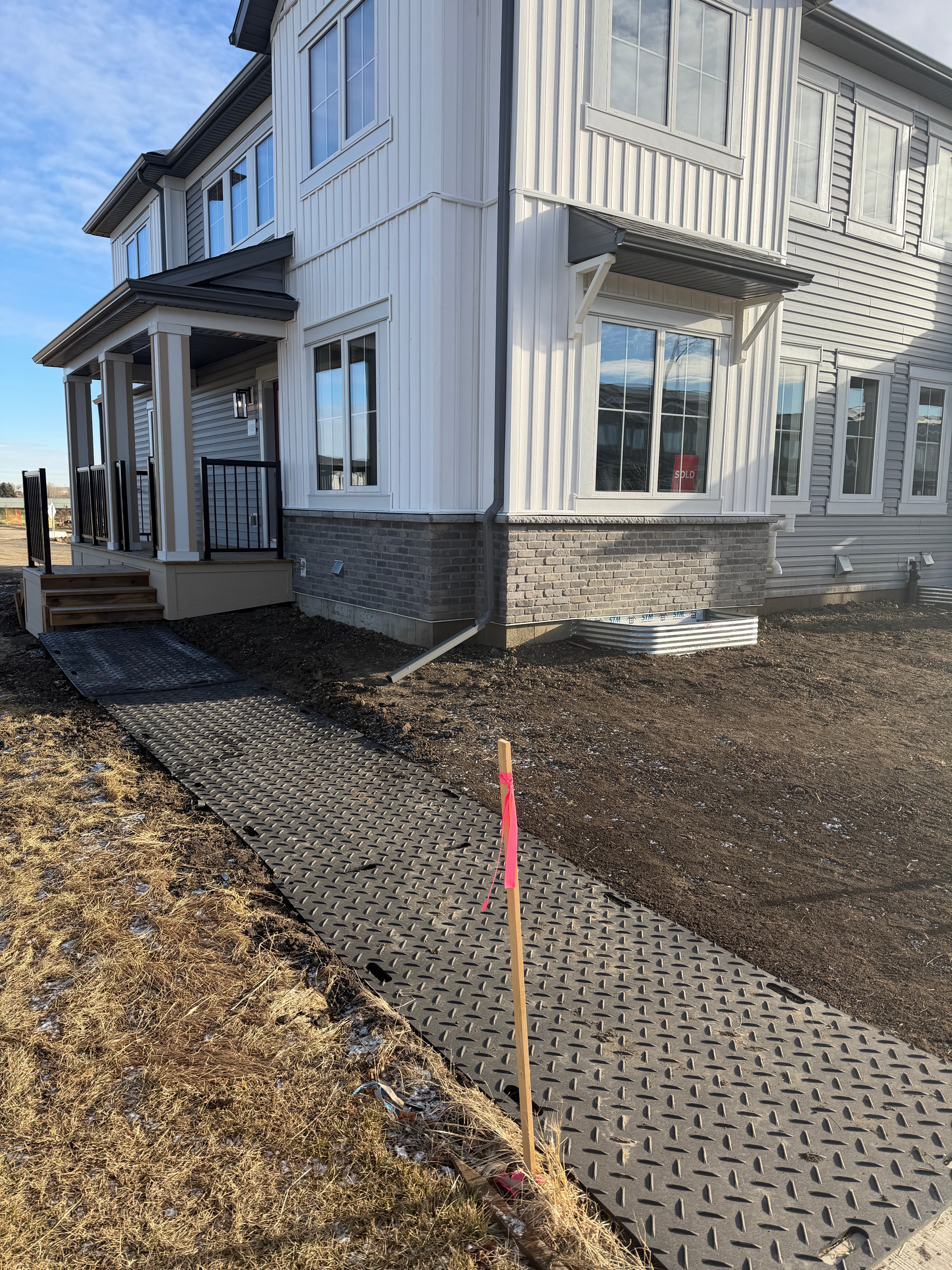 Ground Protection Mat, Black 4' X 8' Checkerplate