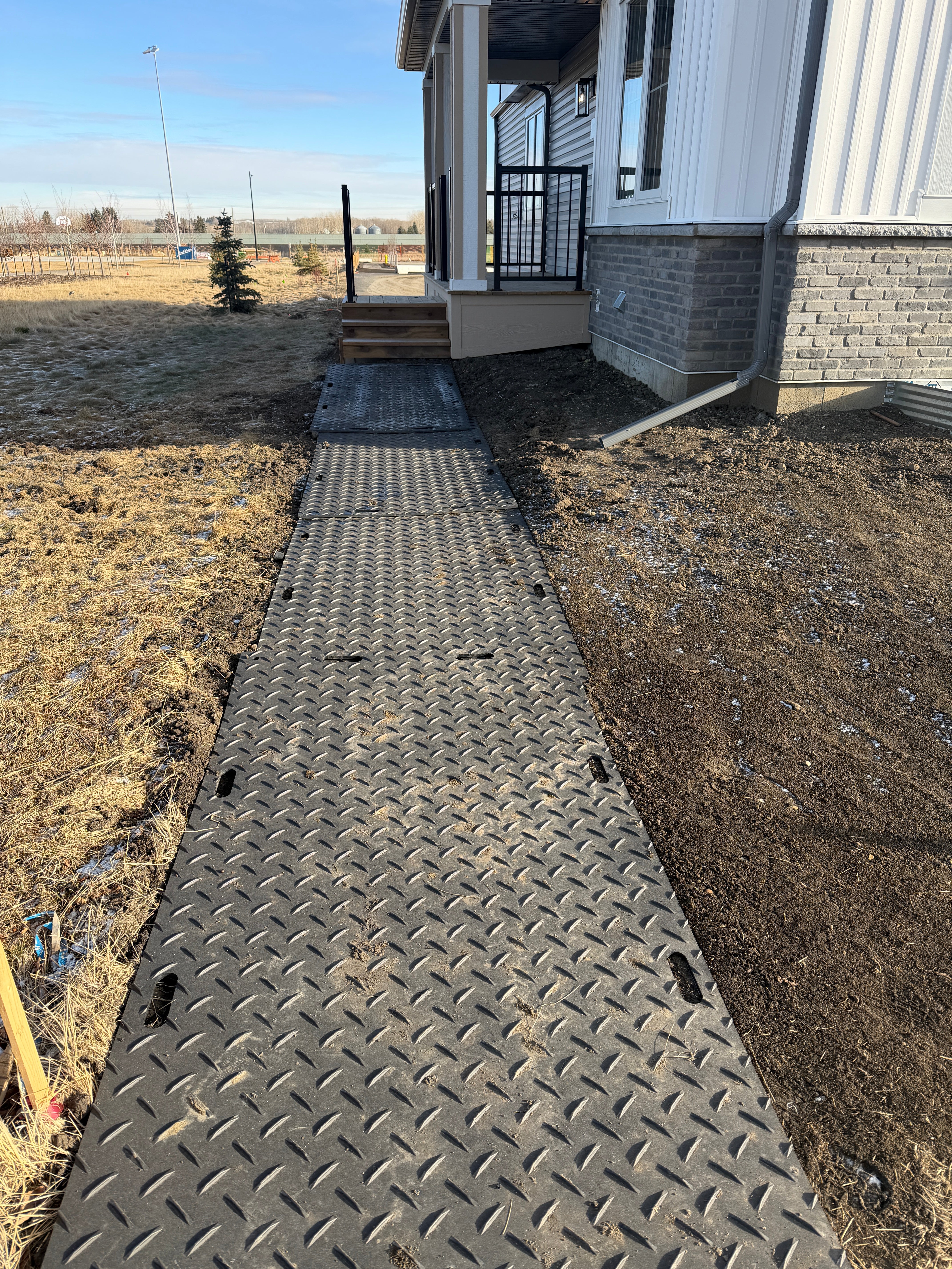 Ground Protection Mat, Black 4' X 8' Checkerplate