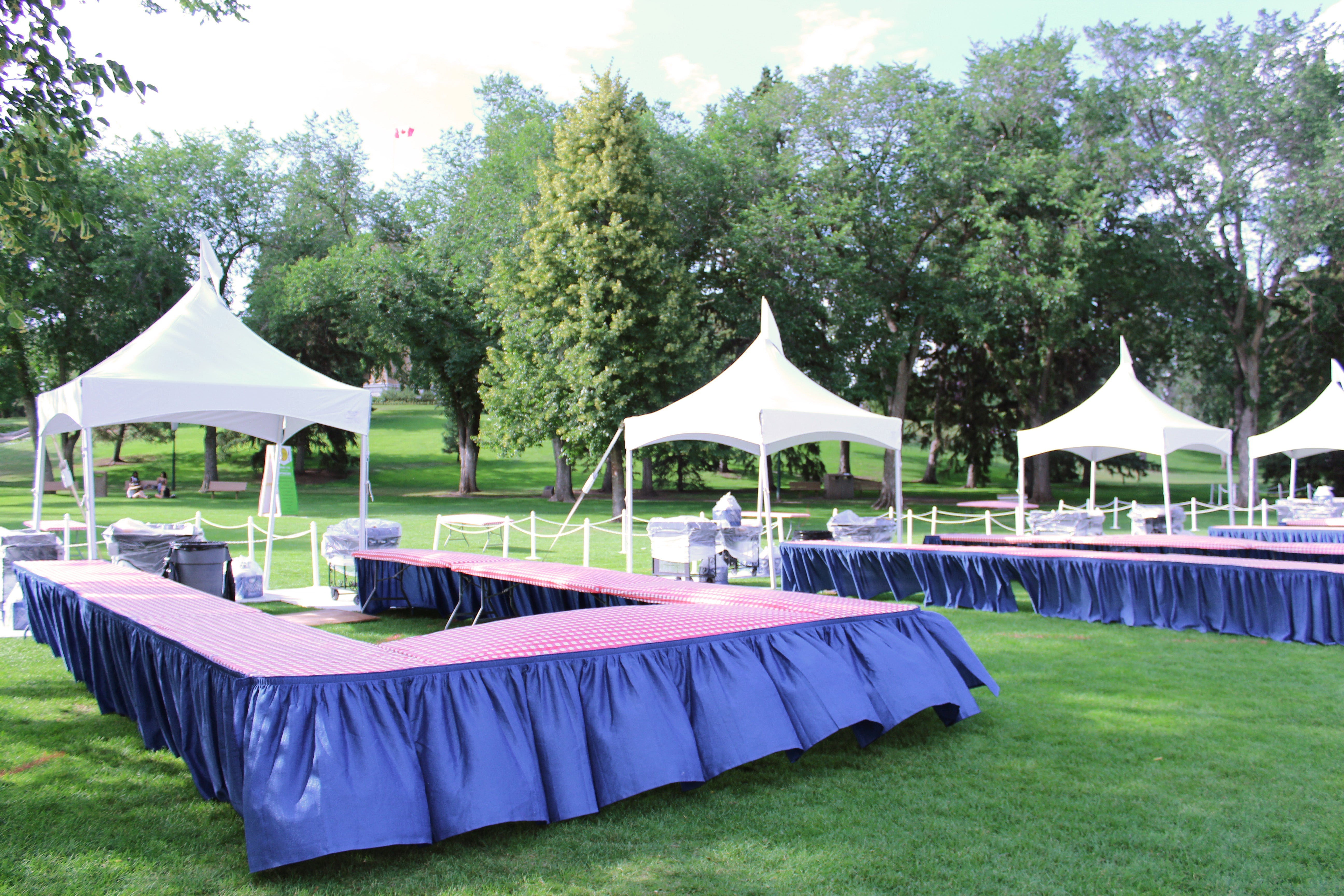 Marquee Tent 10’ x 10’ Tents - Marquee Deluxe
