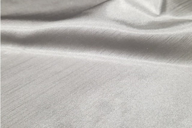 Tablecloth 90" X 132" Silver Majestic