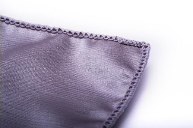 Tablecloth 90" X 156" Silver Majestic