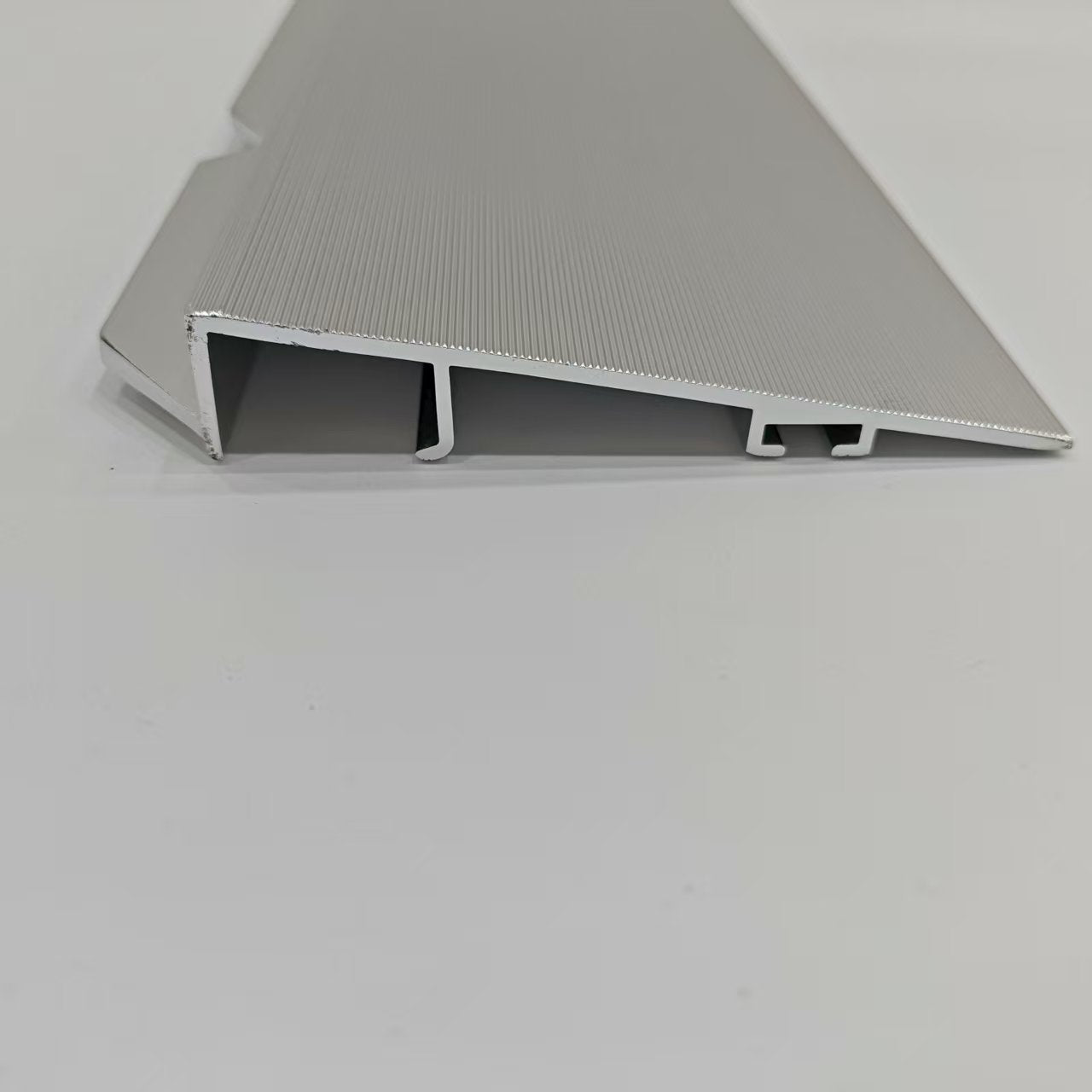 DancePro Edge, 4' Female Straight Silver